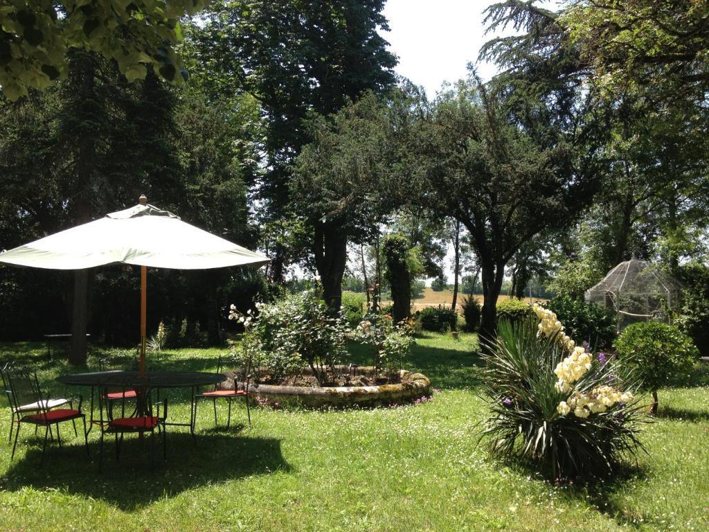 Le Moulin Du Carla Bed & Breakfast Lavaur  Luaran gambar